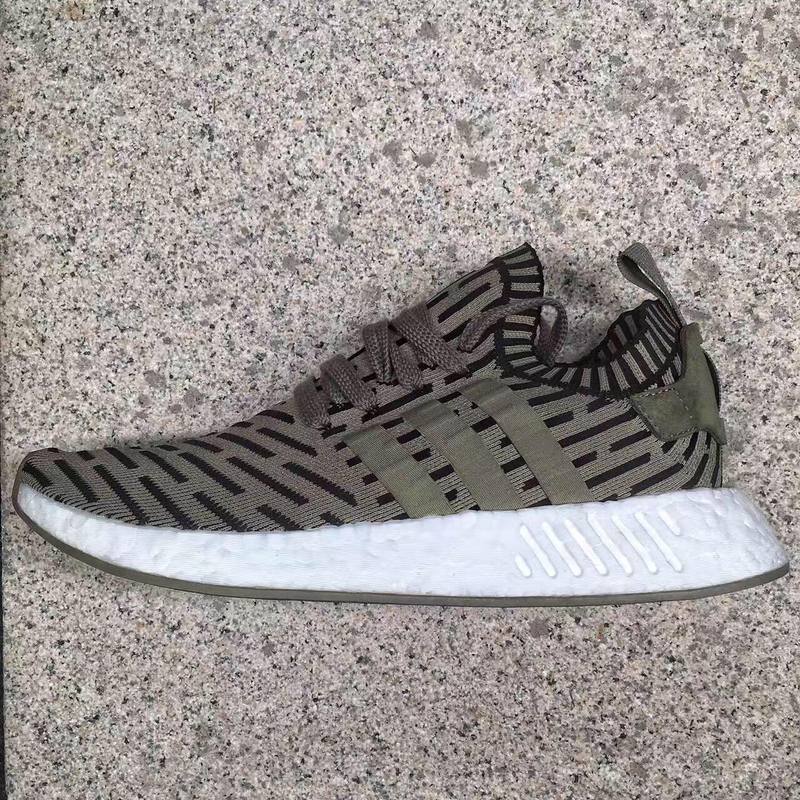 Authentic Adidas NMD R2 11 GS